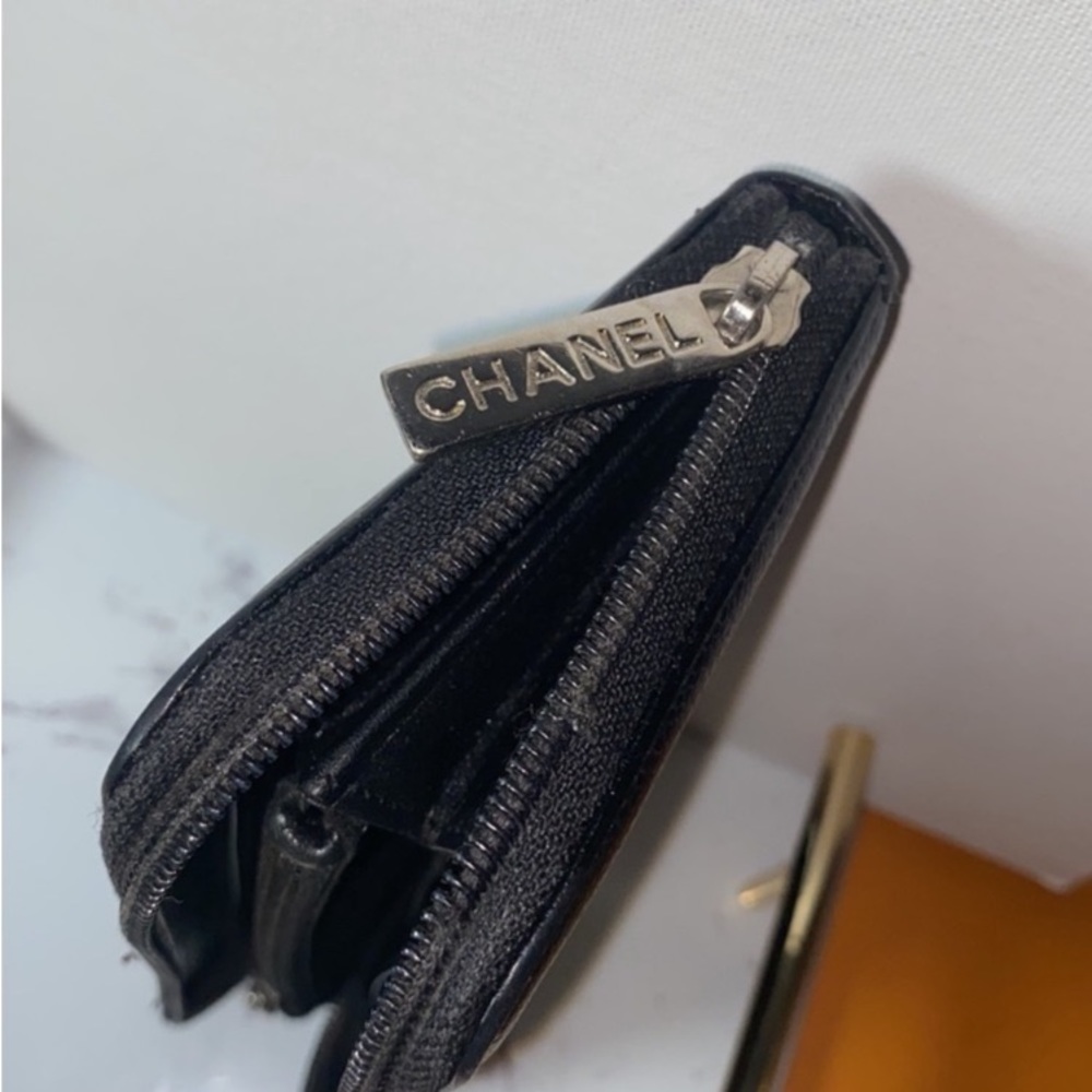 SOLDAuthentic CHANEL Zippy Wallet - Picture 8 of 16